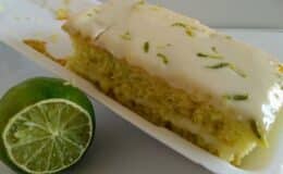 bolo de limão com gelatina